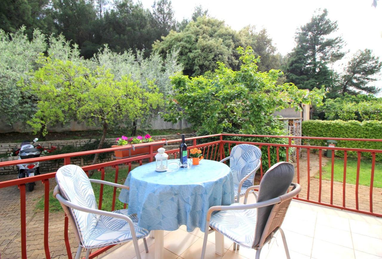 Apartment Ema Near City Center Porec Exterior photo